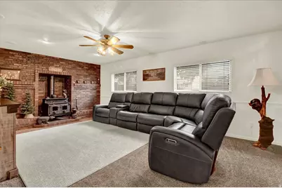 2618 N 1650 E, Layton, UT 84040 - Photo 17