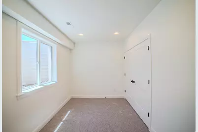 35 N Scarlet Maple Dr #4318, Vineyard, UT 84059 - Photo 15