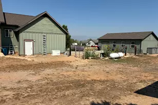 581 S 700 St E, Spring City, UT 84662 - Photo 3