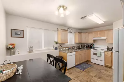 1070 N 1400 W, Saint George, UT 84770 - Photo 15