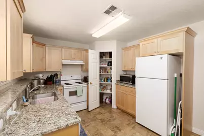 1070 N 1400 W, Saint George, UT 84770 - Photo 17