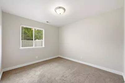 546 W 230 N, Layton, UT 84041 - Photo 17