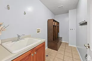 4668 Bountiful Ridge Dr, Bountiful, UT 84010 - Photo 17