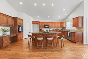 4668 Bountiful Ridge Dr, Bountiful, UT 84010 - Photo 9