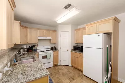 1074 N 1400 W, Saint George, UT 84770 - Photo 17
