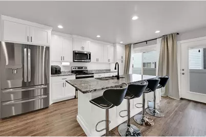 4163 S 2800 W #221, Roy, UT 84067 - Photo 3
