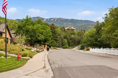 1963 S Maple Hollow Way E, Bountiful, UT 84010 - Photo 73