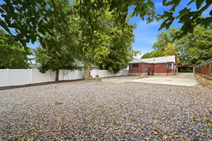 1134 E Lorraine Dr S, Salt Lake City, UT 84106 - Photo 25