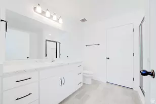 68 S 1300 E, Smithfield, UT 84335 - Photo 3