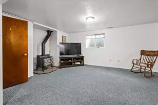 1784 W 4500 S, Roy, UT 84067 - Photo 27