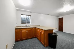 1784 W 4500 S, Roy, UT 84067 - Photo 23