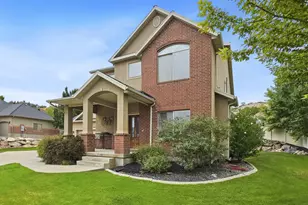 573 Canyon View Cir, North Salt Lake, UT 84054 - Photo 3