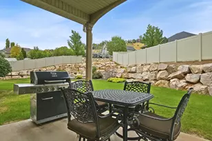 573 Canyon View Cir, North Salt Lake, UT 84054 - Photo 43