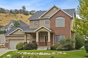 573 Canyon View Cir, North Salt Lake, UT 84054 - Photo 1