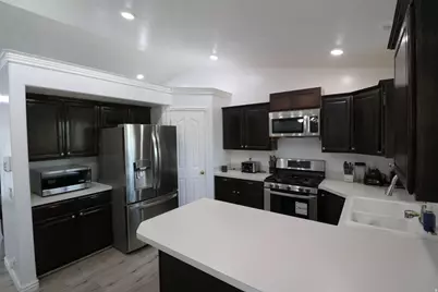 5184 S 1150 W, Riverdale, UT 84405 - Photo 9