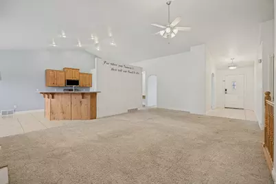 3895 S 900 W, Riverdale, UT 84405 - Photo 5