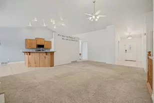 3895 S 900 W, Riverdale, UT 84405 - Photo 5