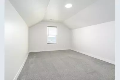 127 E Craner Peak Dr, Eagle Mountain, UT 84005 - Photo 17