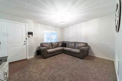 920 S 500 E #21, Roosevelt, UT 84066 - Photo 3