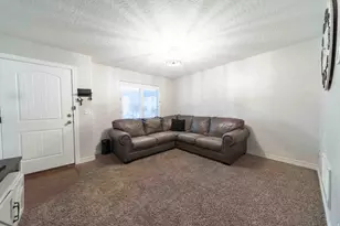 920 S 500 E, Roosevelt, UT 84066 - Photo 3