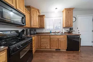 920 S 500 E, Roosevelt, UT 84066 - Photo 7