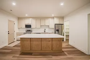 256 S Cottonwood Rd, Vineyard, UT 84059 - Photo 13