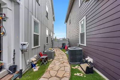 11682 S Silver Pond Dr, South Jordan, UT 84009 - Photo 13