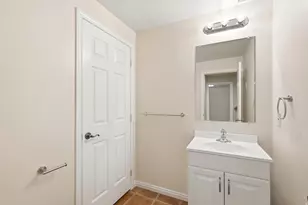 1893 E 4500 S, Holladay, UT 84117 - Photo 33