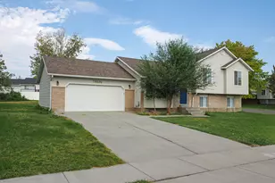 13036 S Quincee Ct, Riverton, UT 84065 - Photo 1