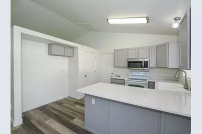 13036 S Quincee Ct, Riverton, UT 84065 - Photo 9