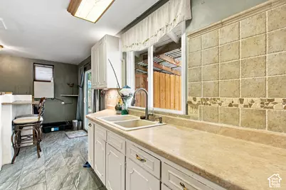 2887 S 9050 W, Magna, UT 84044 - Photo 15