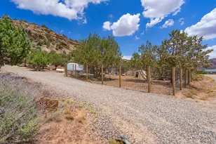 994 W Foothill Dr, Apple Valley, UT 84737 - Photo 19