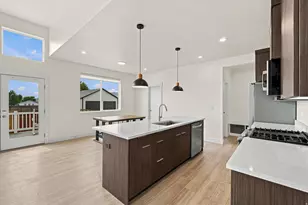 273 W 400 S, Lehi, UT 84043 - Photo 9
