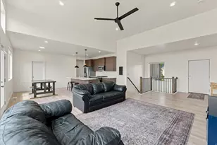 273 W 400 S, Lehi, UT 84043 - Photo 7