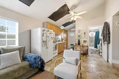 3452 S 2000 E, Salt Lake City, UT 84109 - Photo 43