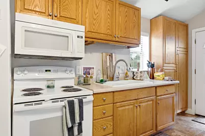 3452 S 2000 E, Salt Lake City, UT 84109 - Photo 45