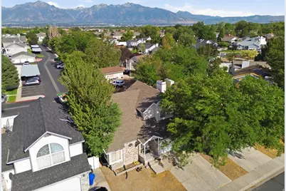 7975 S Palladium Dr, West Jordan, UT 84088 - Photo 23
