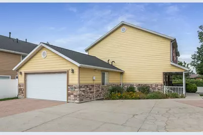 551 E Purple Lilac Ln S, Sandy, UT 84070 - Photo 33