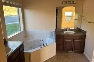 1215 E 270 S, Santaquin, UT 84655 - Photo 17