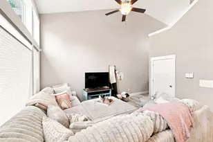 9256 S Ashbourne Dr, Sandy, UT 84094 - Photo 5
