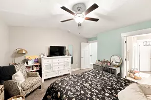 9256 S Ashbourne Dr, Sandy, UT 84094 - Photo 17