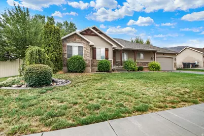 156 E 2050 N, North Ogden, UT 84414 - Photo 3