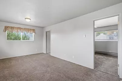 2211 Valley Dr, Layton, UT 84040 - Photo 19
