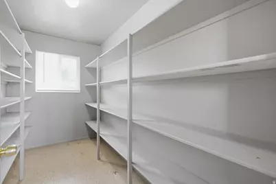 2211 Valley Dr, Layton, UT 84040 - Photo 23