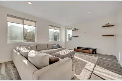 717 W Wynwood Dr, Murray, UT 84123 - Photo 9