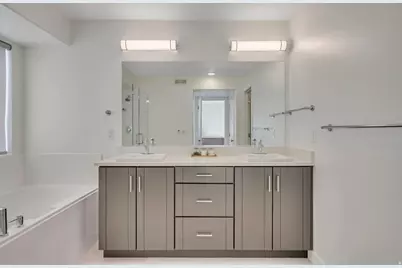 717 W Wynwood Dr, Murray, UT 84123 - Photo 15