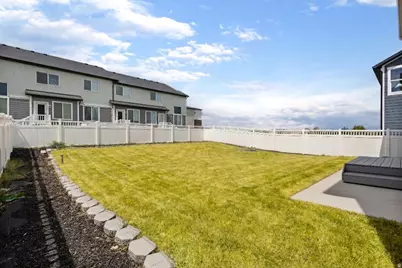 13494 S Dawes Ln W, Riverton, UT 84096 - Photo 17
