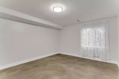 190 E 300 S, Fillmore, UT 84631 - Photo 31