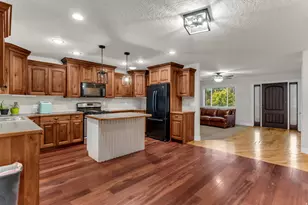 190 E 300 S, Fillmore, UT 84631 - Photo 11