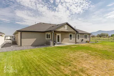 3673 W Stanmore Dr, Taylor, UT 84401 - Photo 33